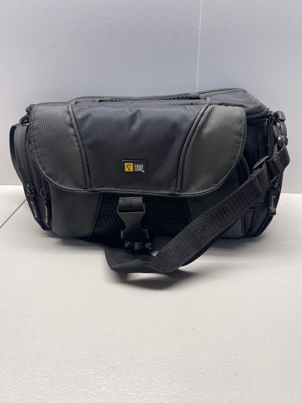 Case Logic Video Camera Bag Adjustable Shoulder Strap Black